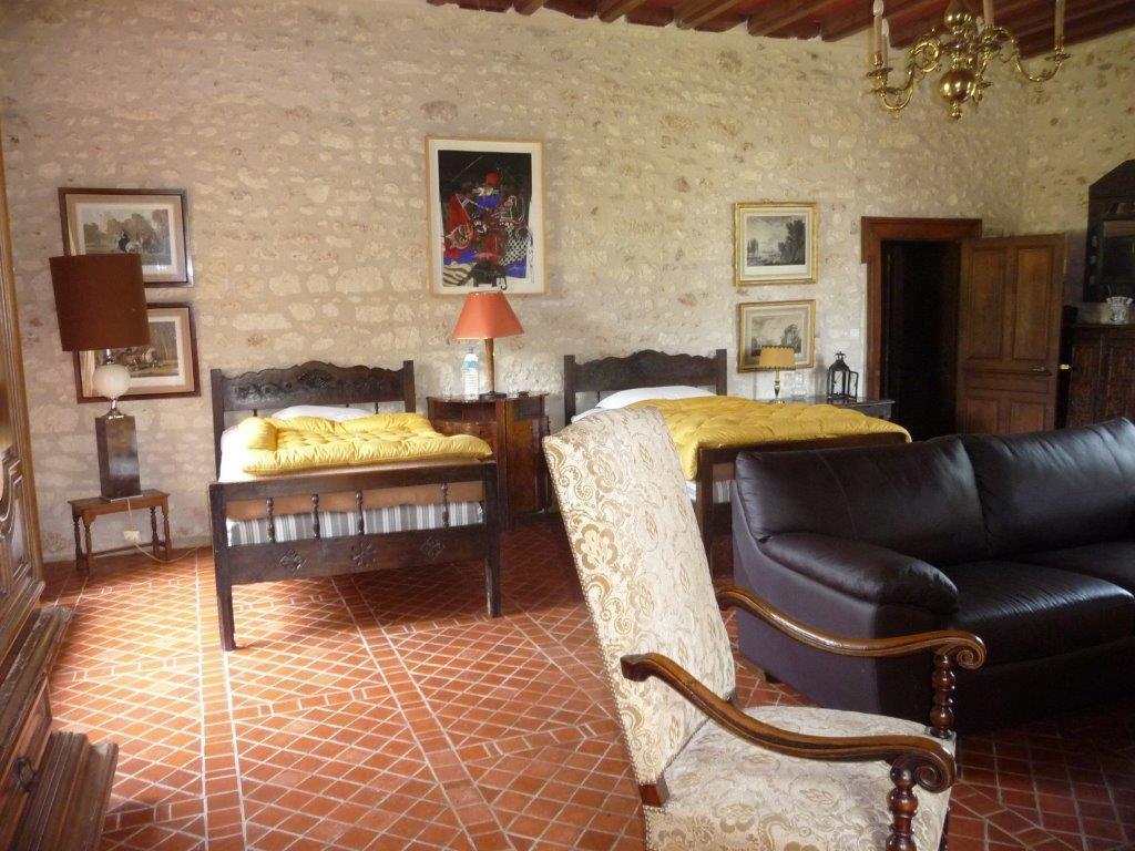 Le Claveau Bed & Breakfast Paulnay Room photo