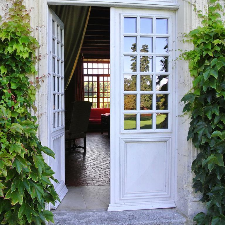 Le Claveau Paulnay Exterior photo